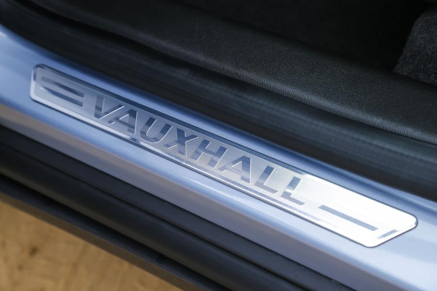  Vauxhall Mokka 2012 года  (фото 60 из 365)